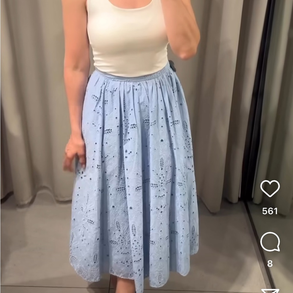 Zara blue eyelet midi skirt - Picture 3 of 6